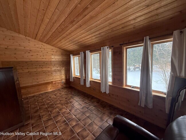 Building Photo - 29 North Dr