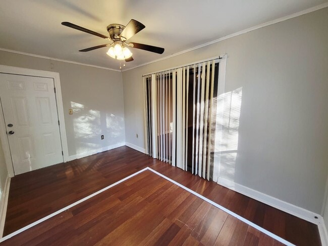 Building Photo - 4715 Cricklewood Ln