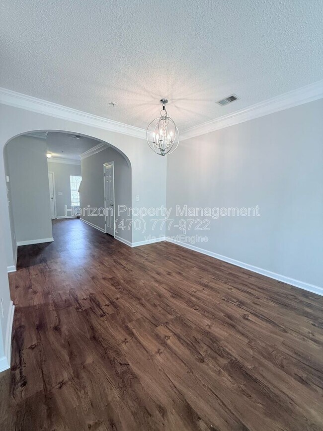 Building Photo - 296 Azalea Cir