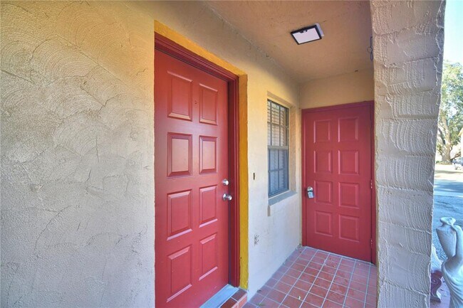 Building Photo - 751 Rebecca St