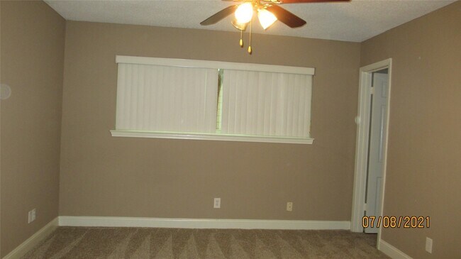 Building Photo - 13223 Kit Ln