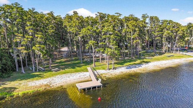 Building Photo - 1826 Beachway Ln