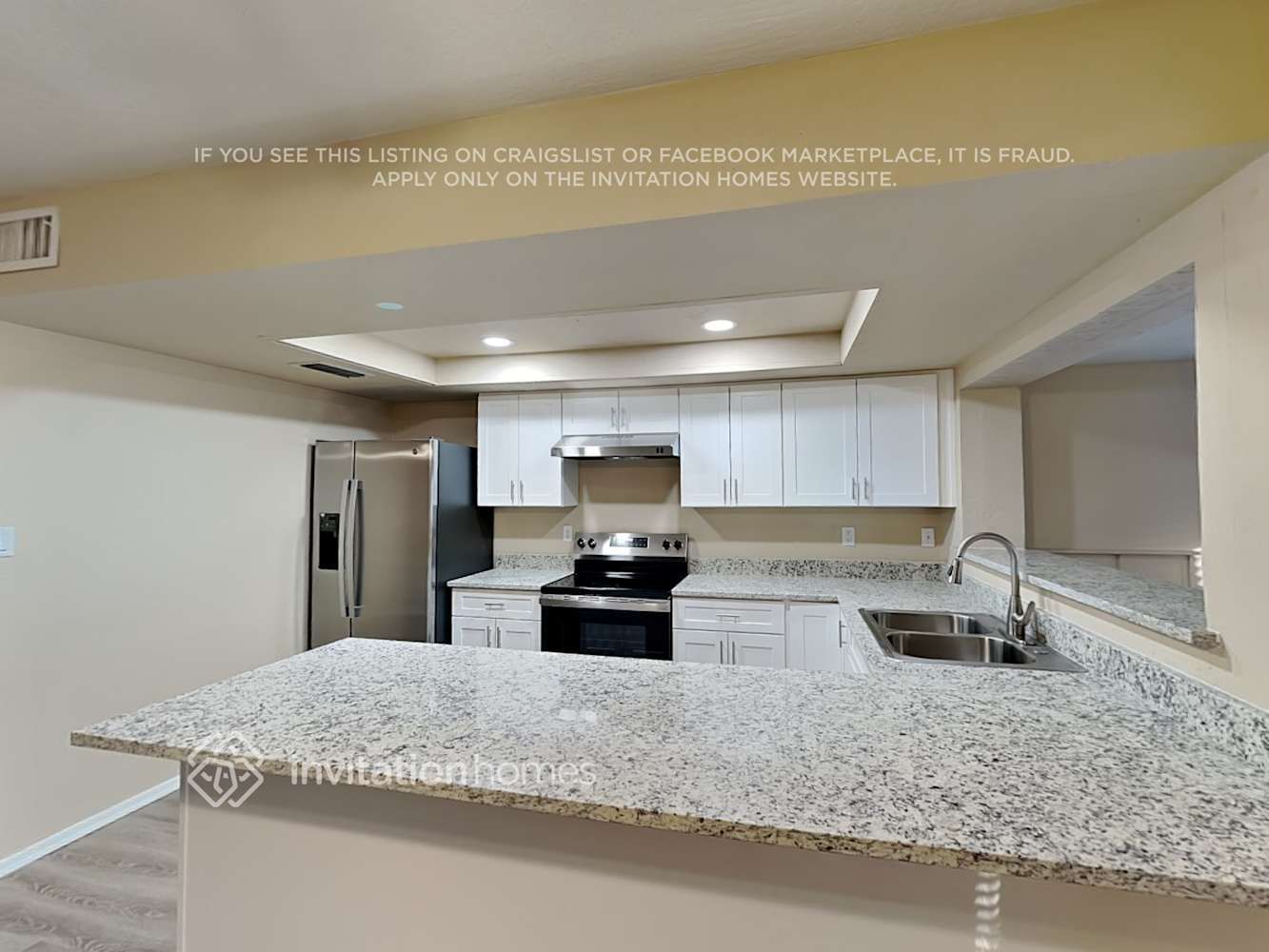 Building Photo - 4107 W Desert Hills Dr
