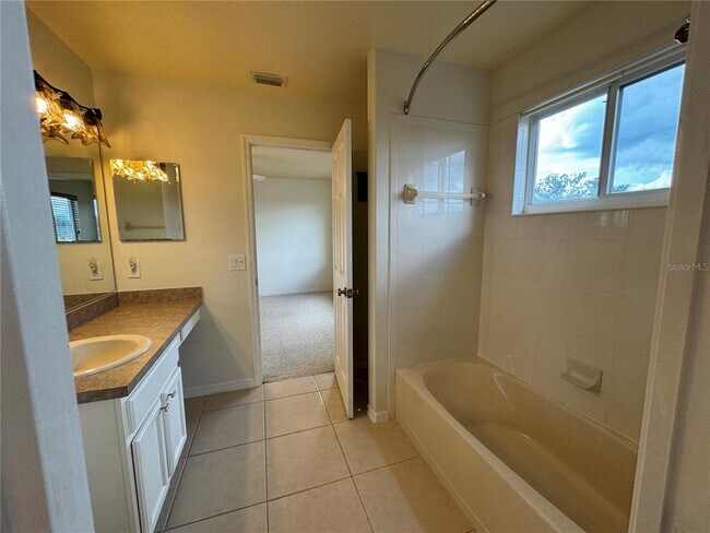 Building Photo - 7832 Kavanagh Ct