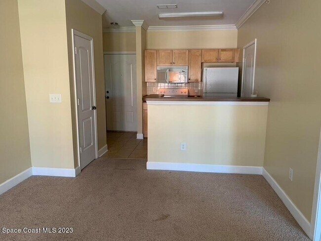 Building Photo - 6431 Borasco Drive Unit 2306