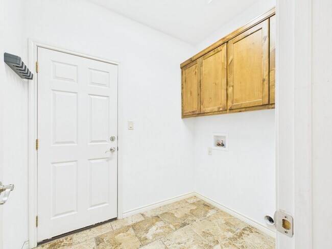 Building Photo - Sunroom Serenity & Backyard Bliss Retreat