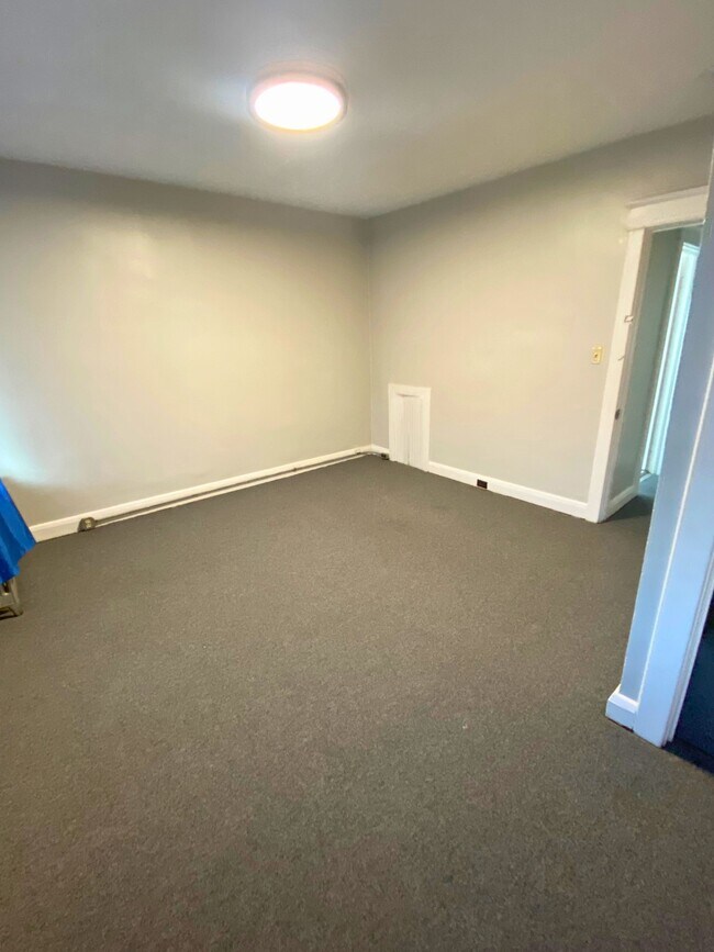 Building Photo - 4417 Kavon Ave