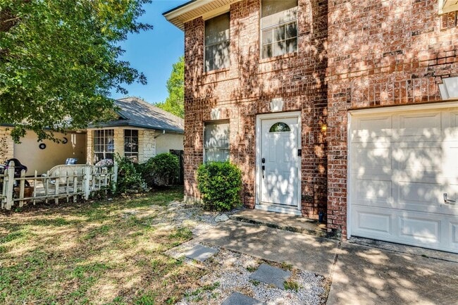 Building Photo - 13808 Lothian Dr