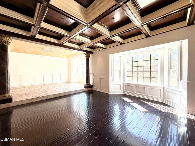 Building Photo - 29608 Lazy Oak Pl