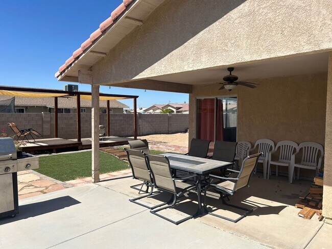 Building Photo - Ocotillo Desert