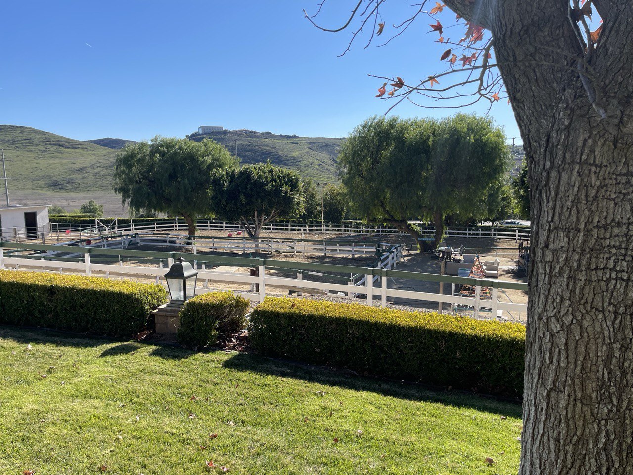 Building Photo - 1455 Tierra Rejada Rd
