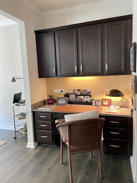 Building Photo - 615 Metro Sta