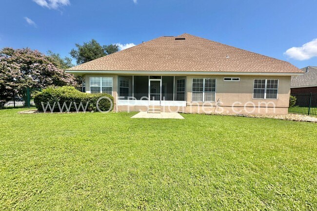 Building Photo - 4611 Chanan Dr