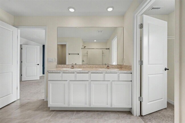 Building Photo - 36851 Goffaux Loop