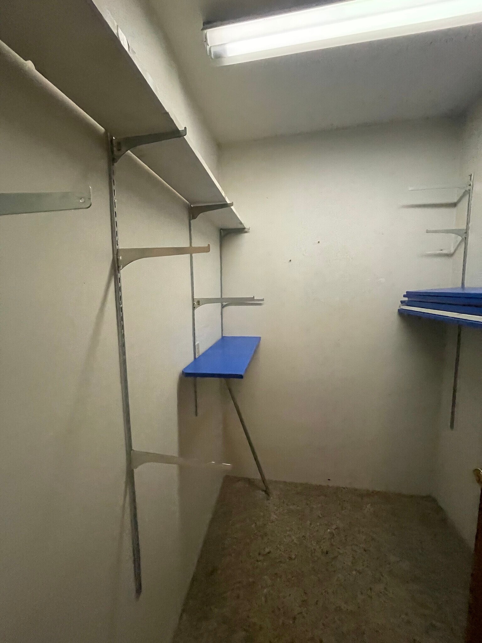 Building Photo - 1300 NE Williams St