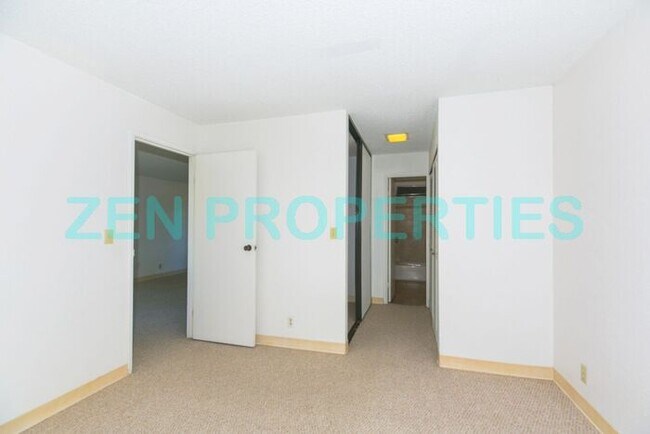 Building Photo - 1 bdrm / 1 bath 2nd floor unit at Mililani...