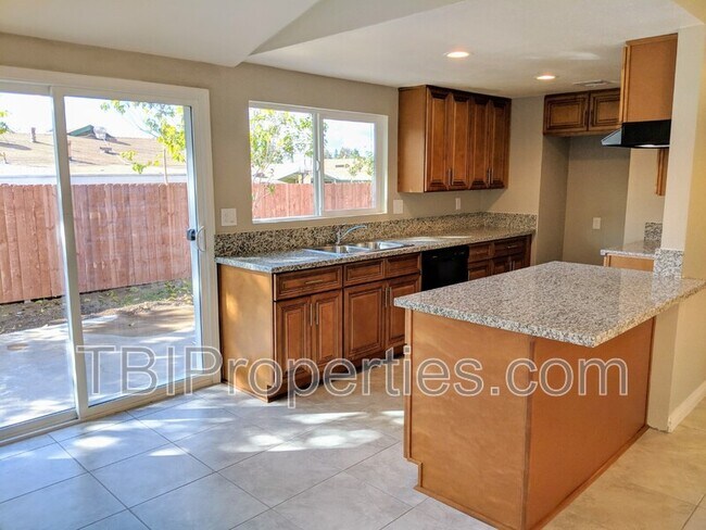 Building Photo - 3410 Sparrow Cir