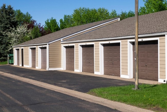 Building Photo - Charter Oaks Townhomes
