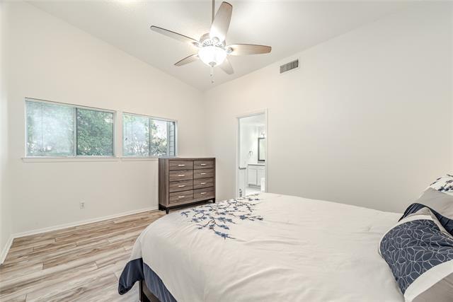 Building Photo - 1902 Shorewood Dr