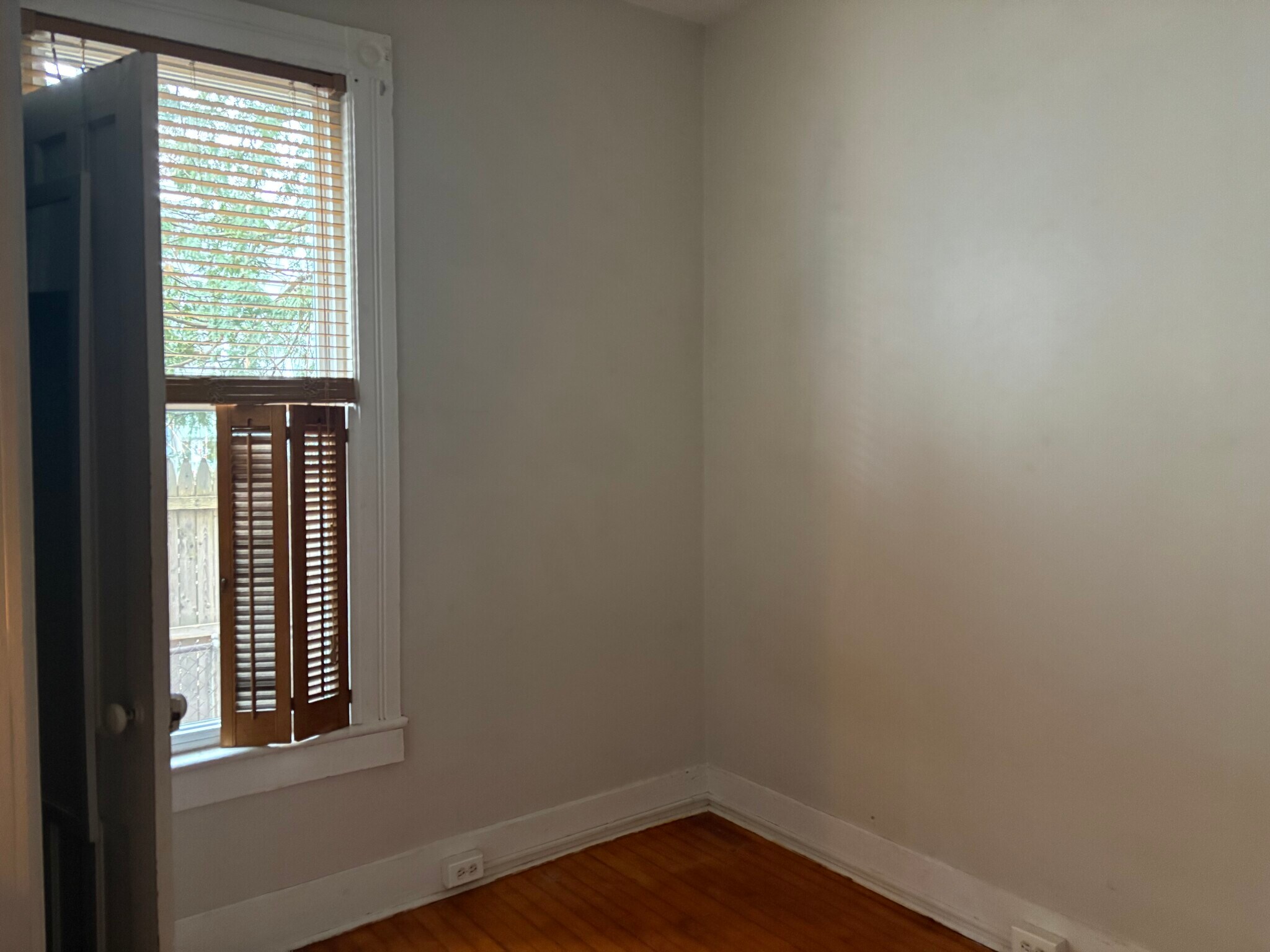 Bedroom - 24 Front St