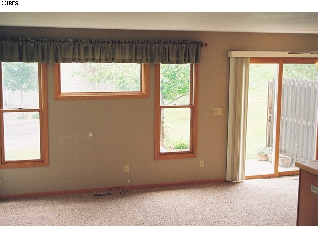 Building Photo - 1621 Underhill Dr