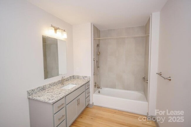 Building Photo - 197 N 2nd St