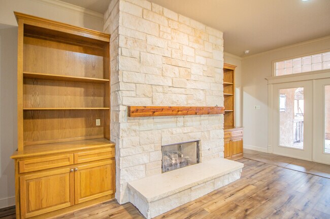 Building Photo - 5402 158th St