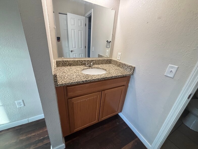 Building Photo - 1021 N Church Ave