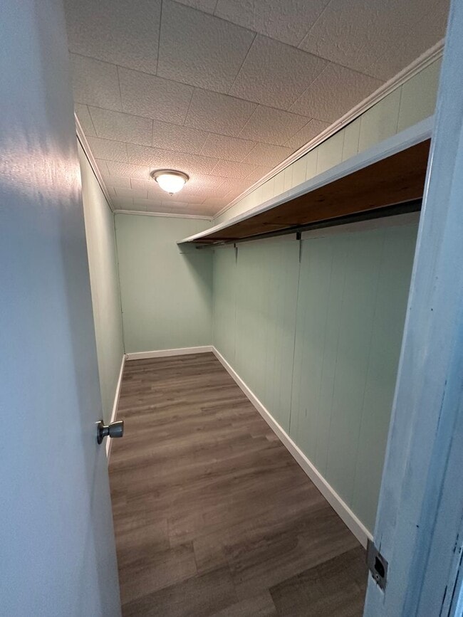 Building Photo - 190 Rogers Rd