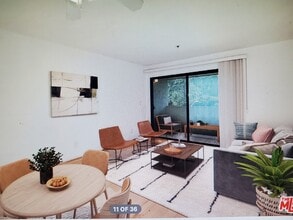 Building Photo - 501 Palisades Dr