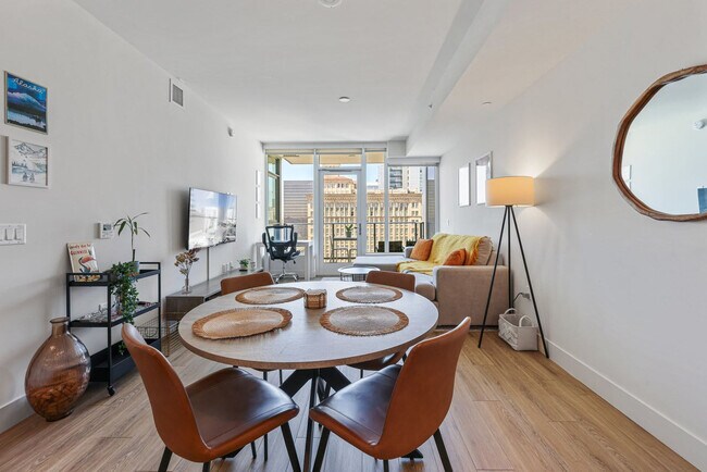 Building Photo - 702 Broadway-SI FL13-ID1251881P