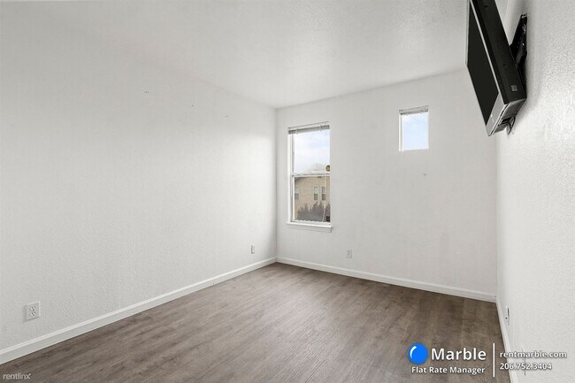 Building Photo - 3 br, 2 bath Condo - 17 Kiska Rd