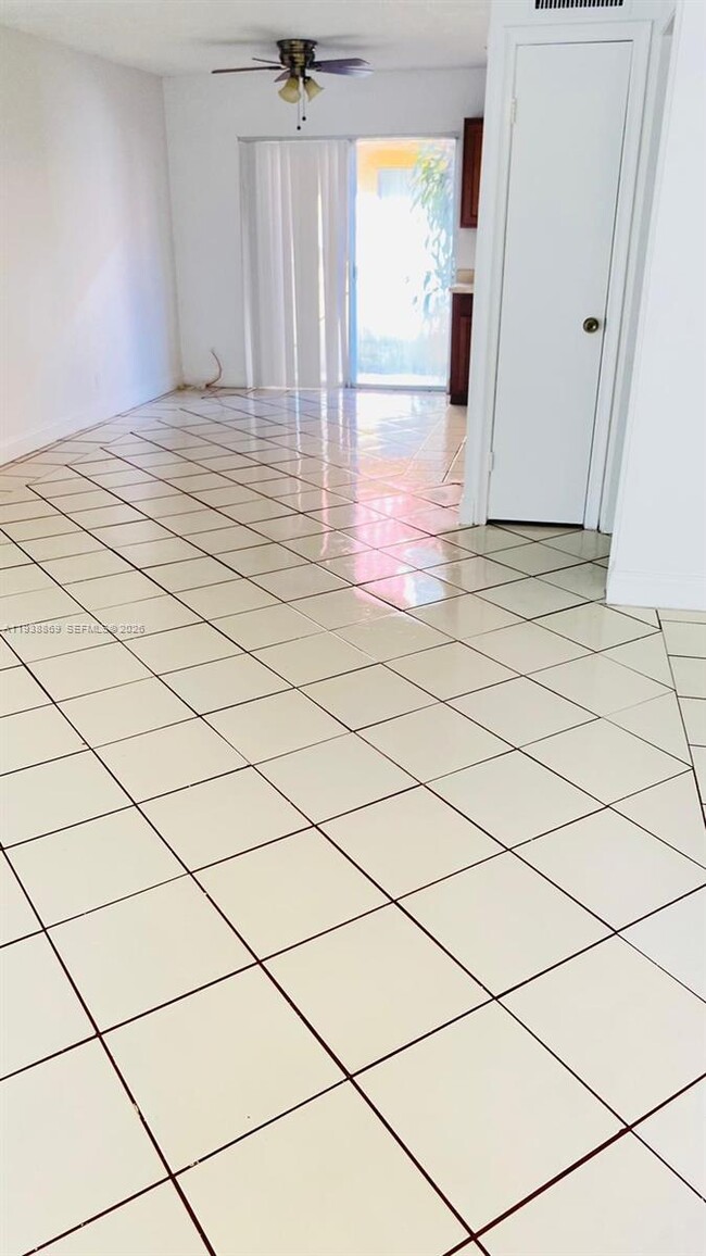 Building Photo - 5407 NW 27th St