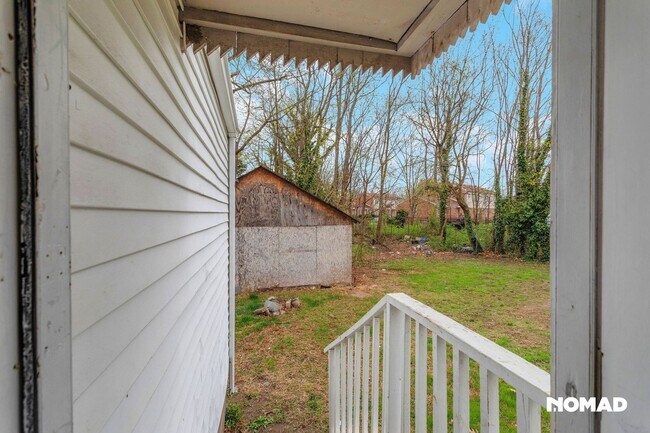 Building Photo - Charming 2BR Duplex in Salem