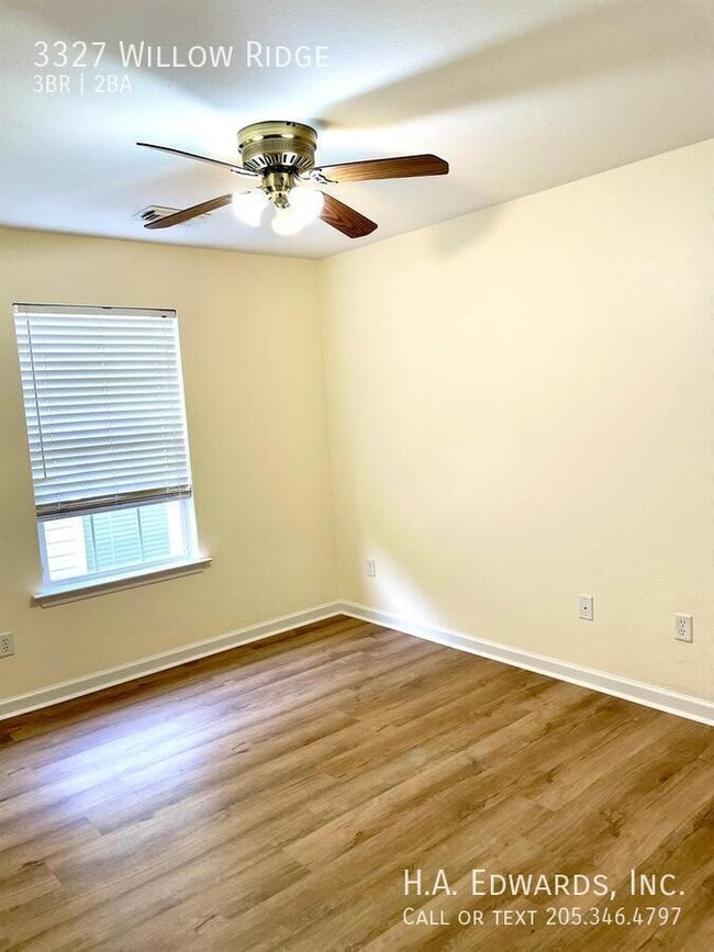 Building Photo - 3327 Willow Ridge Ln