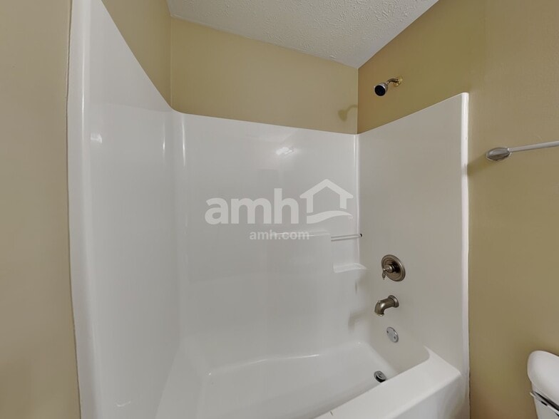 Building Photo - 829 Stonehenge Way