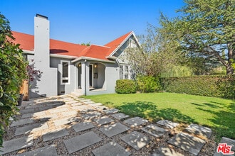 Building Photo - 949 S Muirfield Rd