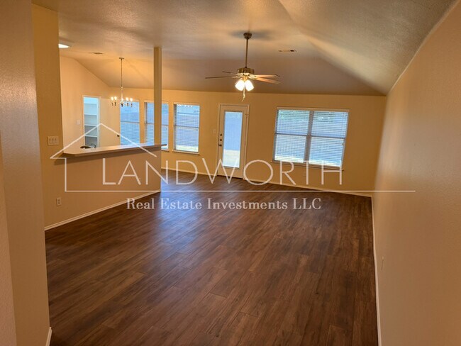 Building Photo - 9617 Olivia Dr