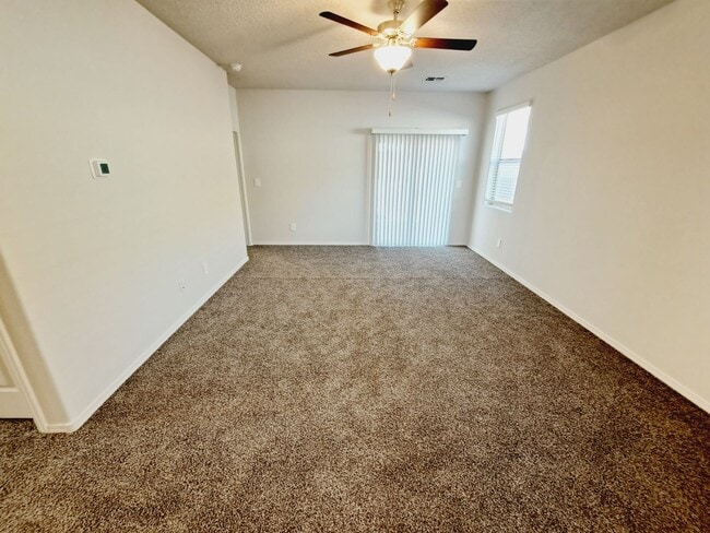 Building Photo - Energy Efficient Home!