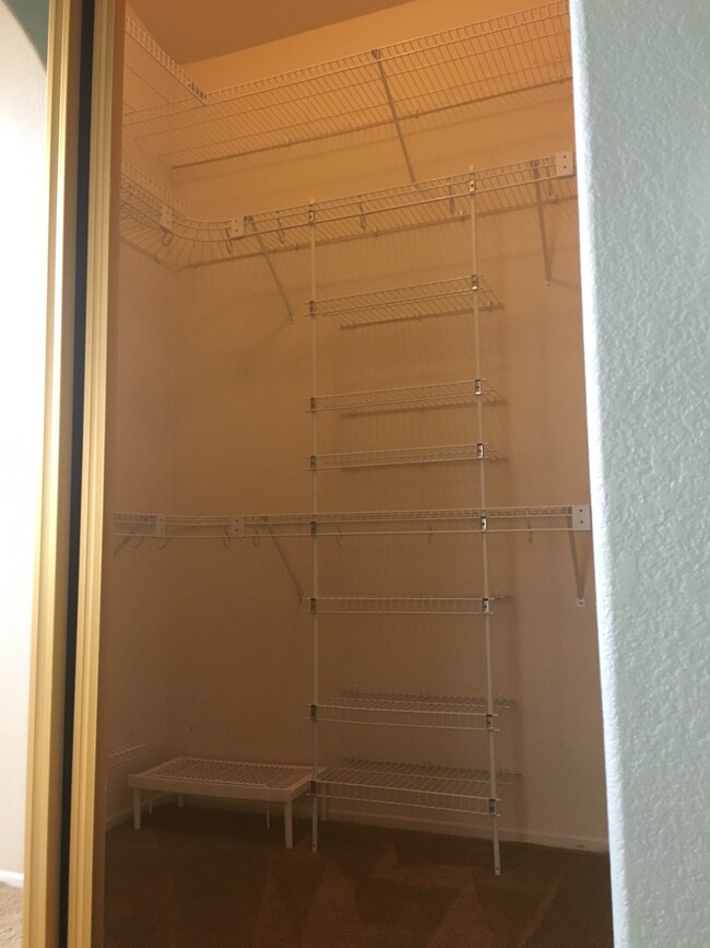 Master walk-in closet - 1692 Avenida Guillermo