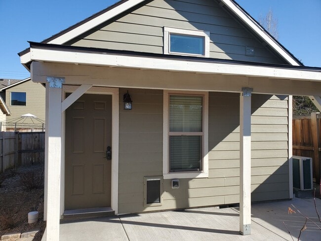 Building Photo - 21187 SE Kayla Ct