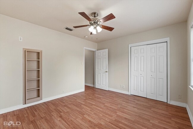 Building Photo - Anderson Island - 3BD/1BA - Showings to begin July 20th