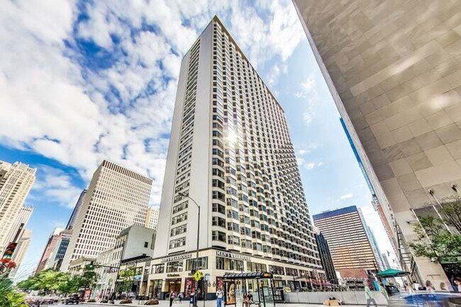 Building Photo - 535 S Michigan Ave