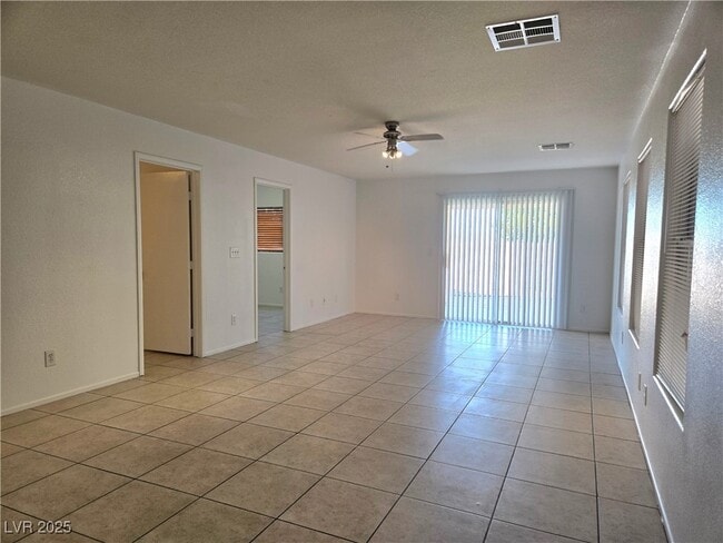 Building Photo - 11884 Bella Luna St