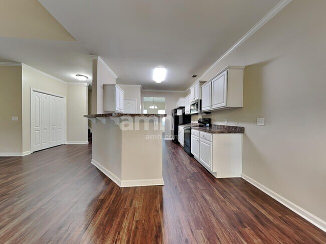 Building Photo - 26 Concordia Ct