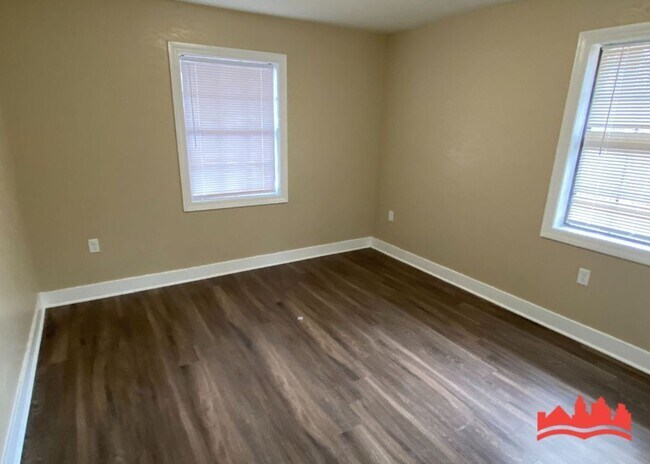 Building Photo - 7815 Armour Rd