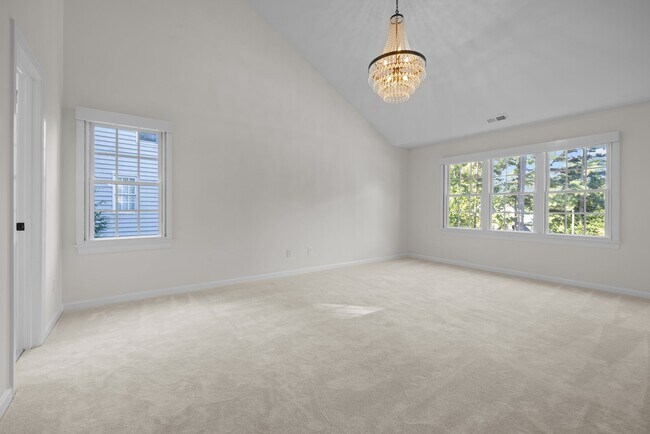 Building Photo - 2406 Flints Pond Cir