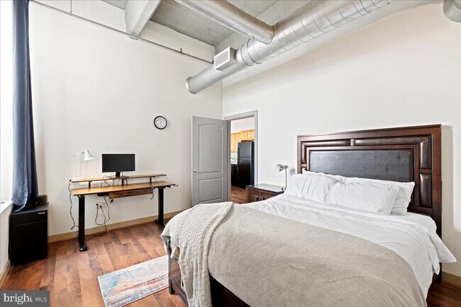 Building Photo - 511 N Broad St