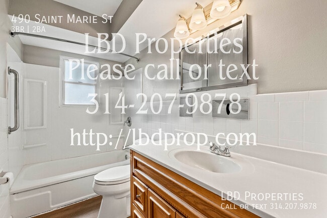 Building Photo - 490 St Marie St