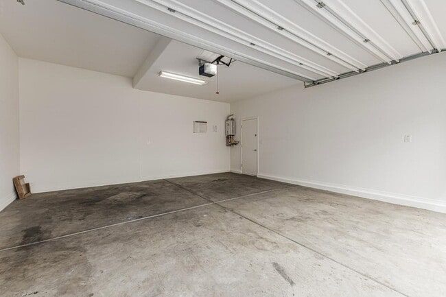 Building Photo - 2532 N 149th Ave